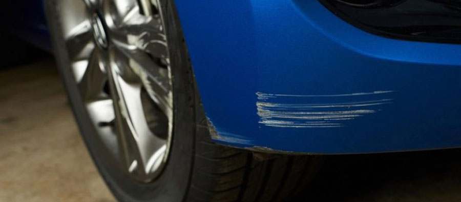 ¿Rayaduras en la pintura del coche? ¡Lea cómo quitar arañazos de la pintura del coche!